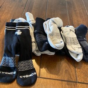 Men’s or boys Bombas socks size small
